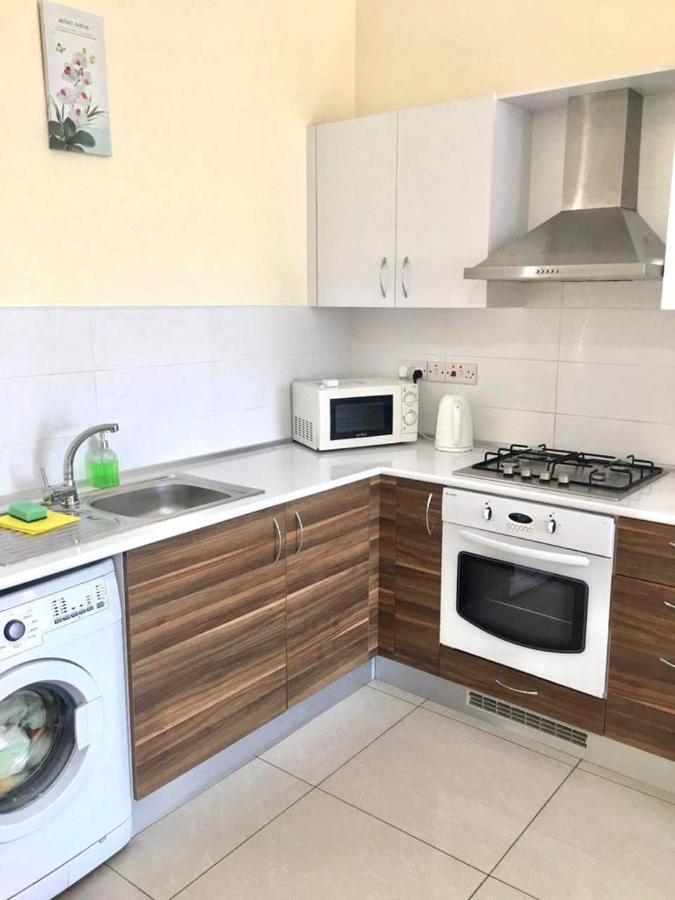 Luxury Two-Bedroom Apartment In Amazing Place Lukomorye C4 Karavas  Exteriör bild